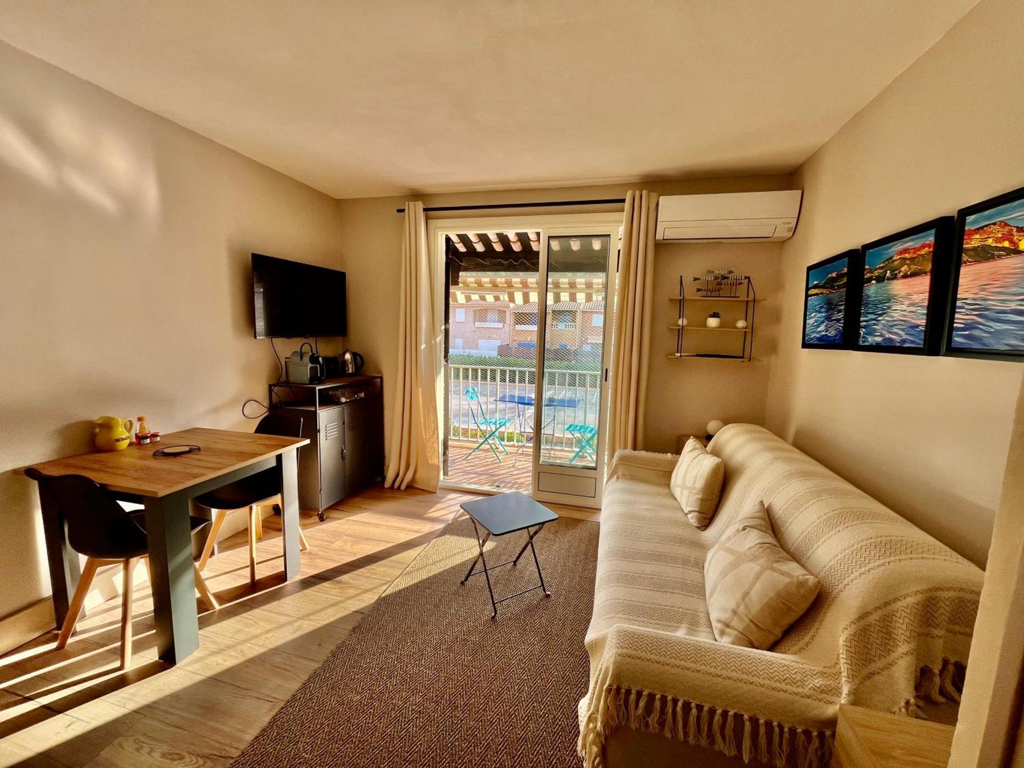 Studio Cosy En Bord De Mer Saint-Cyr-sur-Mer Kültér fotó